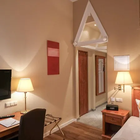 Hotel Savoy 4*